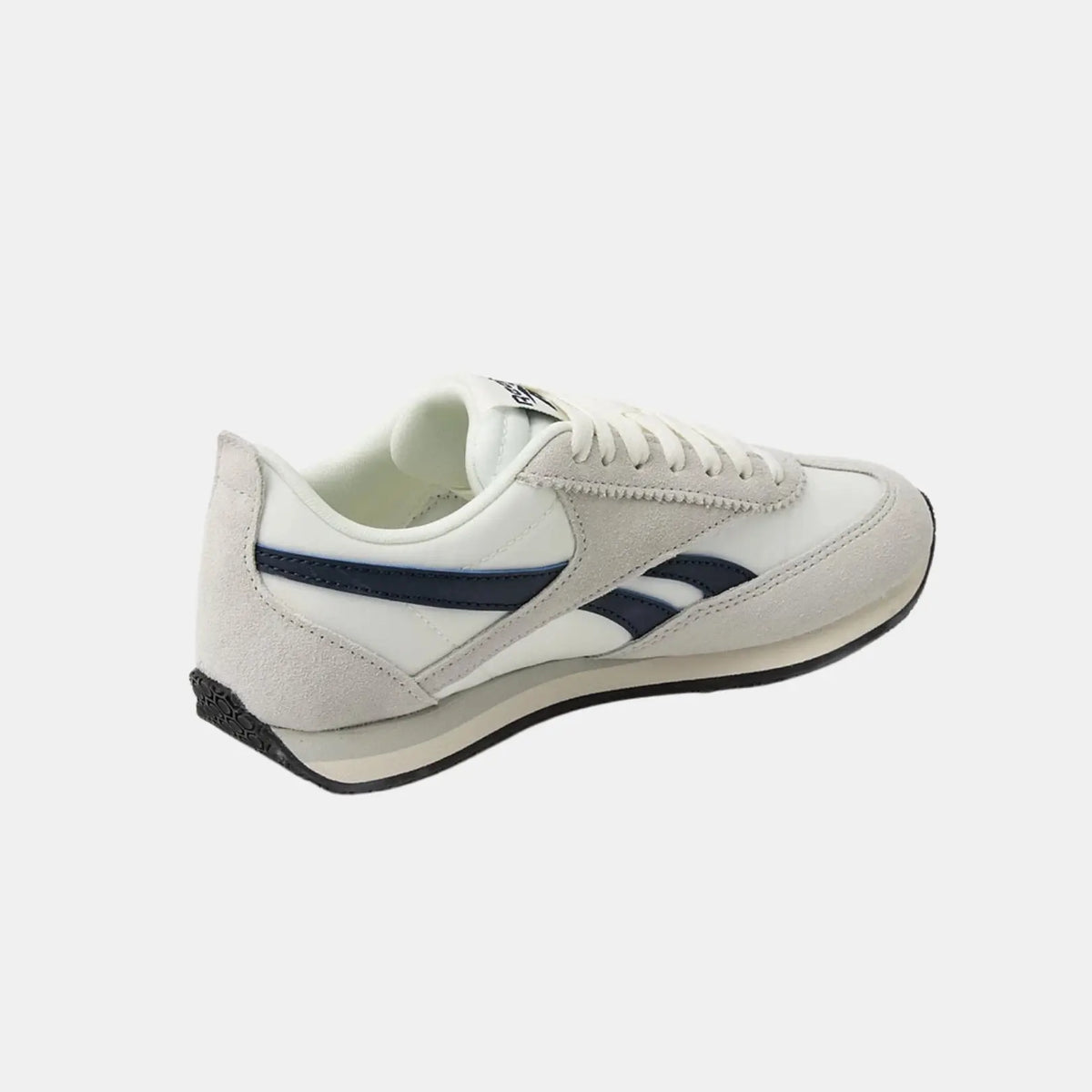 Reebok Unisex R100 | 100246017