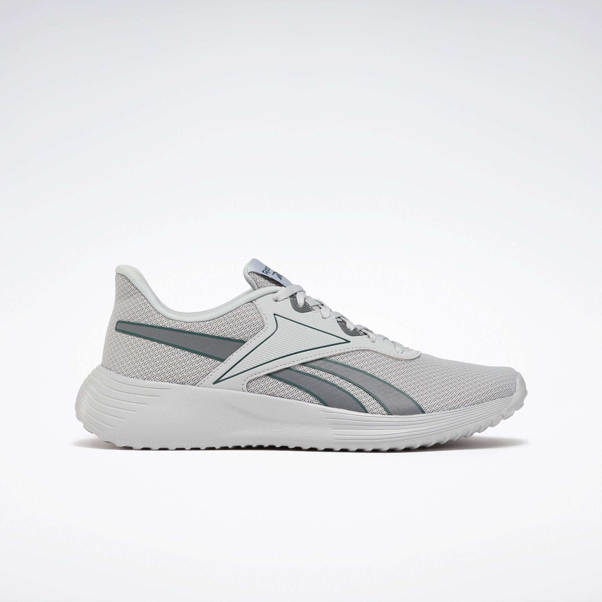 Minimum price best sale of reebok shoes